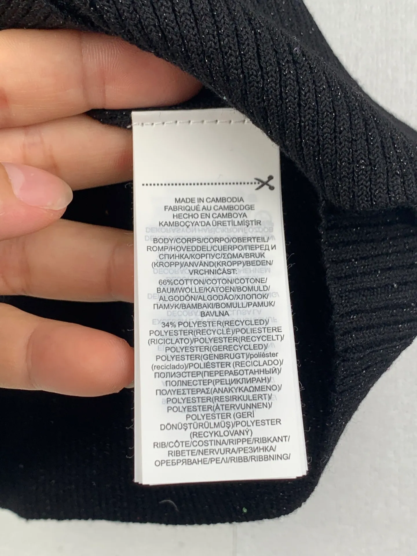 POLO 【 】 ： 100% 。 ： 3D ， Classic 。 ： - - 。 ， ， 。 ： ， V ： 1：1 ： 1：1 Size：S-M-L-XL ：